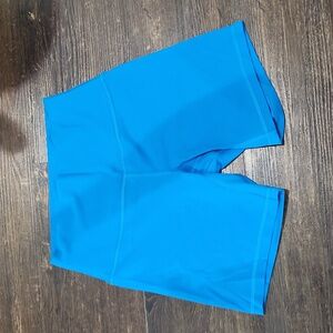Lululemon Align 6" shorts